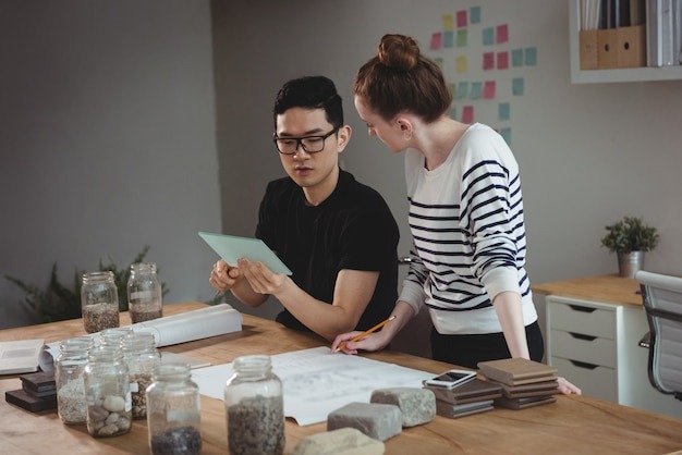 Model Bisnis Penerbit Jurnal
