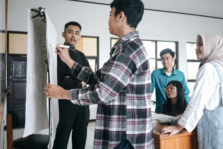 Bagaimana Akademisi Bisa Terlibat dalam Pembuatan Kebijakan?